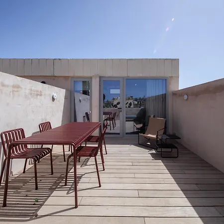 Stilla, 6, Triq San Lazzru