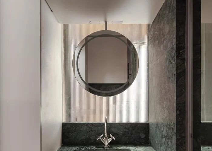 Stilla, 6, Triq San Lazzru 4* Cospicua