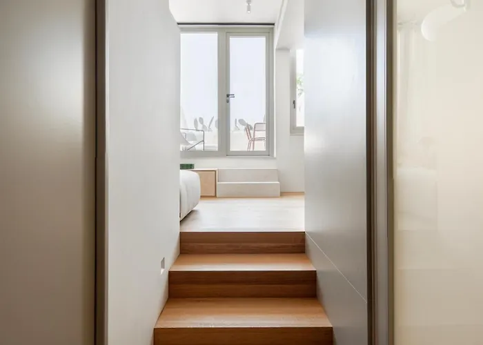 Stilla, 6, Triq San Lazzru 4* Cospicua