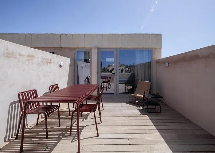 Stilla, 6, Triq San Lazzru