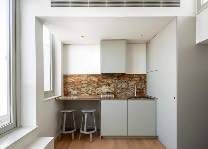 Stilla, 6, Triq San Lazzru