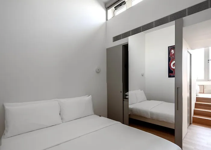 Stilla, 6, Triq San Lazzru