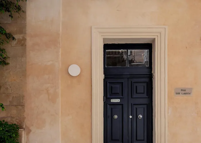 Stilla, 6, Triq San Lazzru